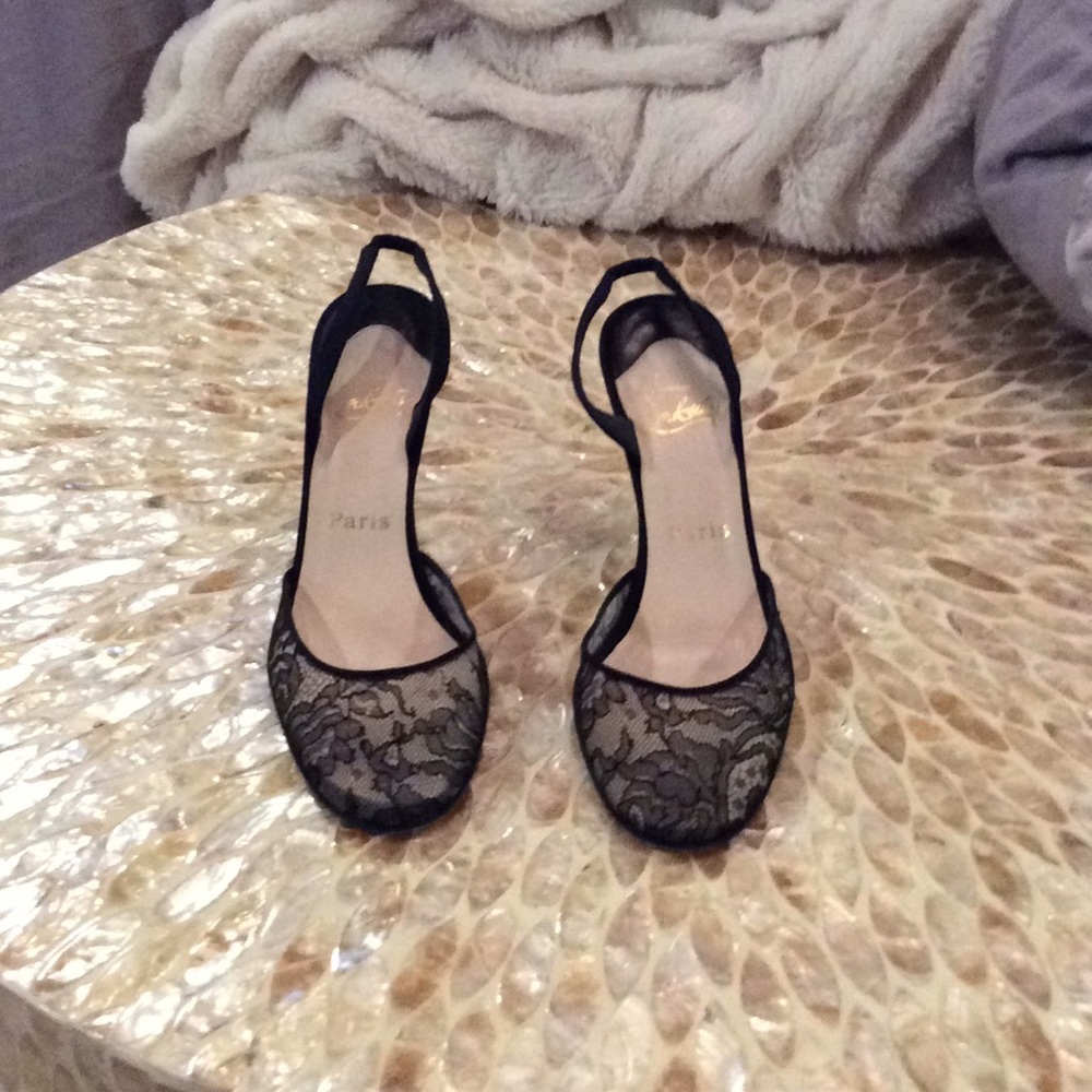 CL 💯 satin/lace sling back